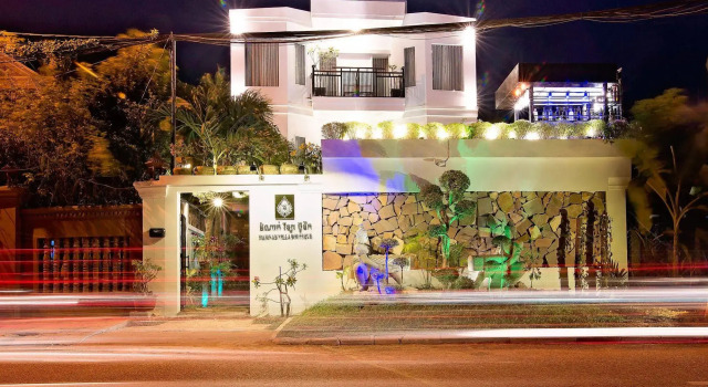 Moon Flower Residence