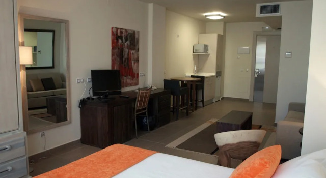 Номер Standard Дуплекс Eco Alcalá Suites