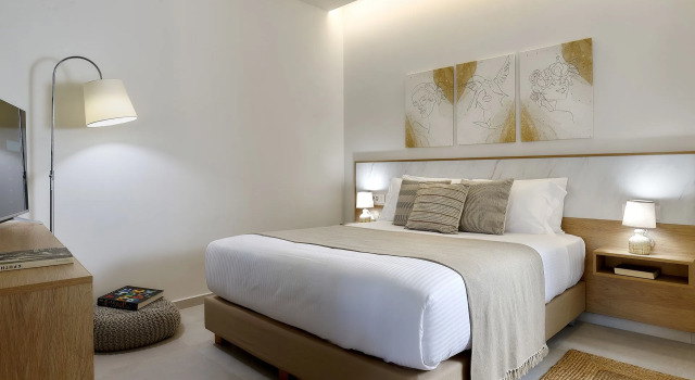 Полулюкс Stay 365 Heraklion Apart Hotel