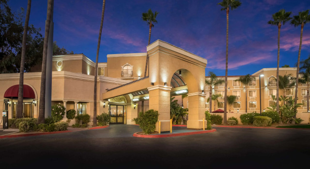 Best Western Escondido Hotel, Забронировать Отель Эскондидо San Diego County