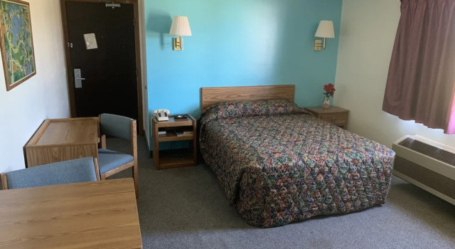 Pine River Inn, Varaa Hotelli Hotellit Minnesota pysäköinnillä, Pysäköinti