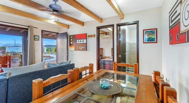 Люкс Punta Conejo Camila bungalows Surf Camp