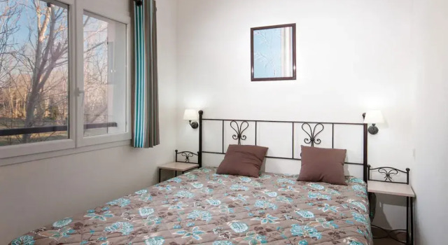 Charming Stay Near Sorgue, Забронировать Дом для отпуска Виллы Овернь-Рона-Альпы, Вилла