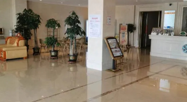 Vienna Hotel (Yantai High-Speed Railway South Station), Varaa Hotelli Edulliset hotellit kohteessa Shandong