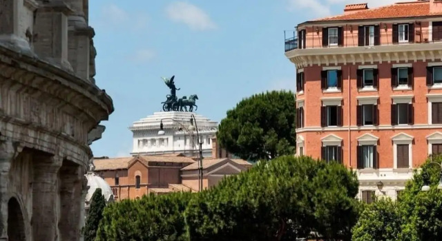 Short Stay Rome Apartments Colosseum, Забронировать Апартаменты/квартира Отели Рима с парковкой, рядом с Станция метро Manzoni, Парковка
