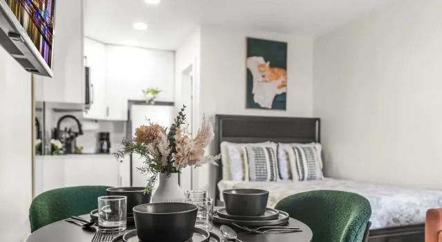 Студия Standard Bayview Apartments By Lowkl