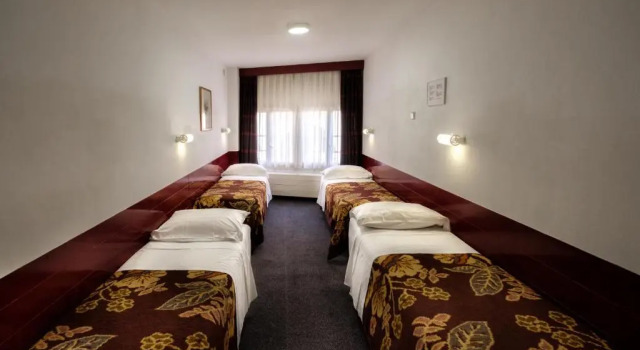 Четырёхместный номер Standard Budget Hotel Ben