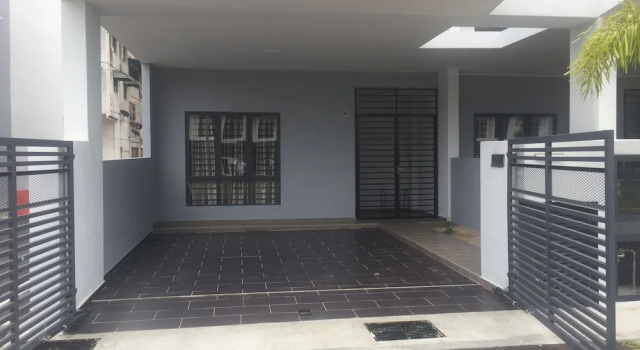 Kota Laksamana Comfortable Crowd by Step-In