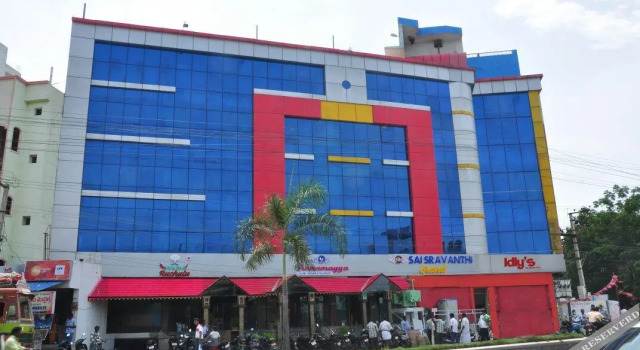 Hotel Gayathri Grand by OYO Rooms, Rezervovat Hotel Hotely v Andhra Pradesh s parkováním, Parkování