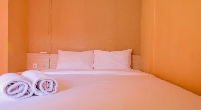 Affordable Price 2BR Green Pramuka City Apartment, Book Apartment Hotels in Jakarta with Parking, Parking