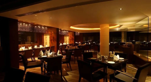 Paradigm Sarovar Portico - A Sarovar Hotel, Rezerwuj Hotel Kakinada Andhra Pradesh