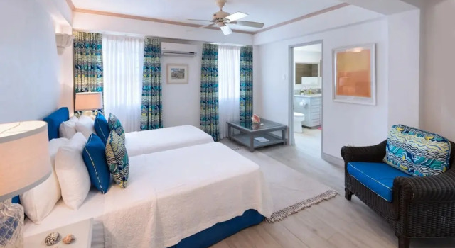 Вилла с 4 комнатами с балконом Westshore Beach House by Blue Sky Luxury