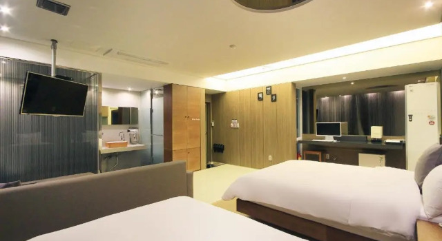 Двухместный номер Deluxe H Drive Hotel