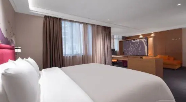 Люкс Hampton by Hilton Jiangmen Heshan