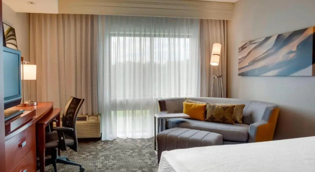 Номер Standard Courtyard Statesville Mooresville/Lake Norman