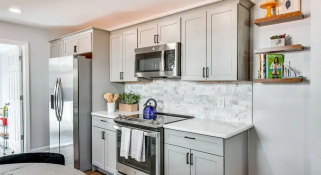 Коттедж с 3 комнатами Newly Updated Home ~ 3 Mi to Downtown Charlotte!
