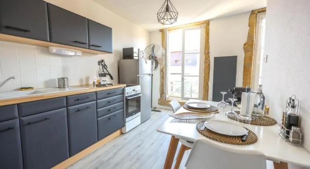 Grand Studio tout confort au cœur du centre ville, Rezervasyon Daire Moselle otoparklı oteller, Otopark