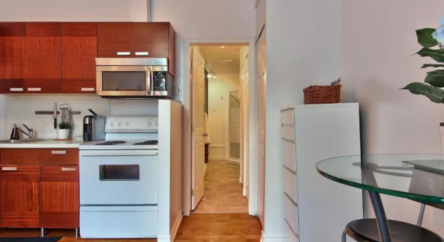 Studio Apartment & Studio