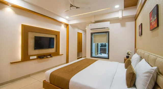Hotel Sleep Inn, Rezerwuj Hotel Gandhinagar Gujarat