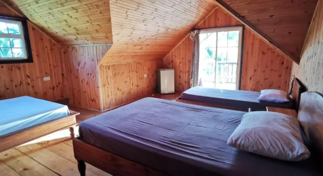 CHEZ MARVA Grande Villa Corossol 3 à 12 personnes, Rezervovat Vila Chaty v La Digue, Chalupa