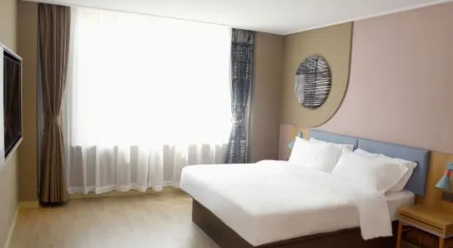Люкс EASE•HOTEL | Homeinn Ease Hotel (Huanghua Municipal Government)