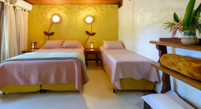 Трёхместный номер Comfort с балконом Pousada Vila Serrano