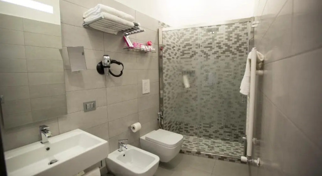 Трёхместный номер Hotel Nunù