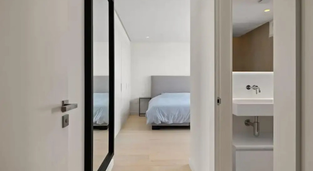 Hillside Flat With Pool in Palo Alto - Ref M49