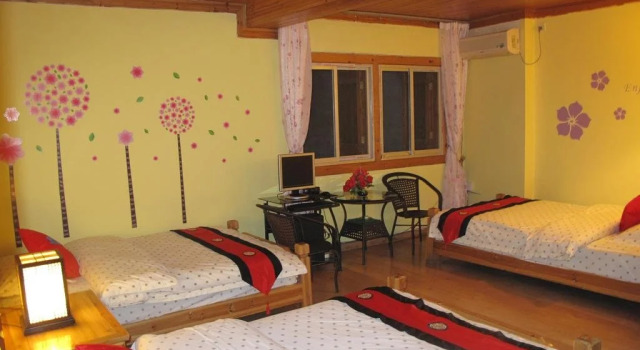Yangshuo Xijie Pedestrian Street Laomen Hotel, Prenota Hotel Yangshuo Guangxi