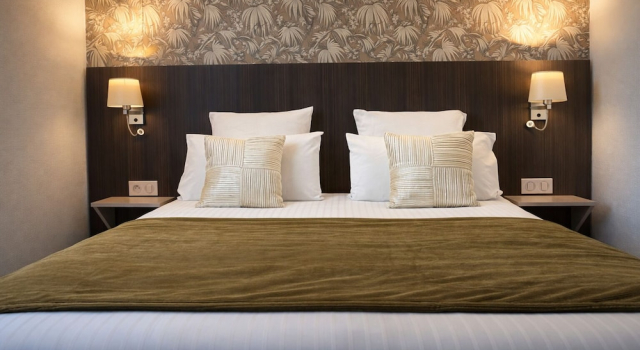 Номер Superior CitHotel Hôtel de France et dEurope