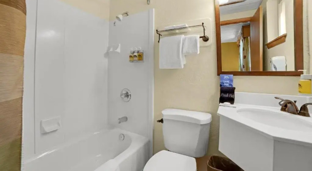 Номер Standard Box Canyon Lodge and Hot Springs