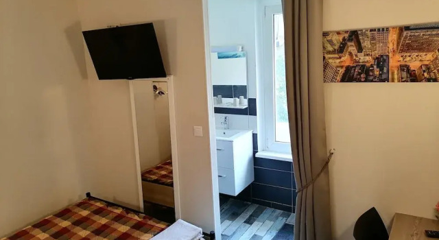 Трёхместный номер Standard Hotel Le Parisien