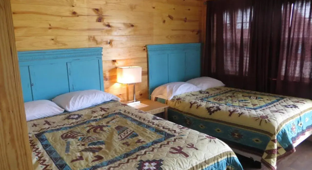 All Tucked Inn Cabins, Prenota Hotel Stockdale Texas