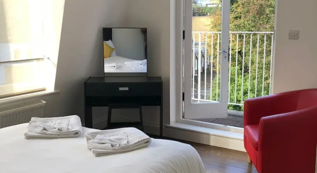 Апартаменты Premium Hans road Apartment