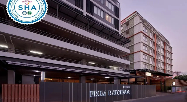 Кровать в общем номере Prom Thailand Cultural Centre Hotel