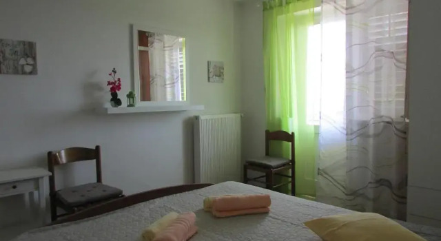 Apartment Milica, Prenota Appartamento Hotel a Isole Quarnerine con parcheggio, Parcheggio