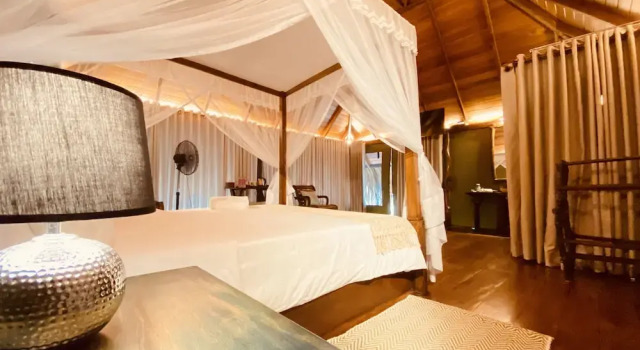 Тент с видом на озеро Yala Lake View Cabanas