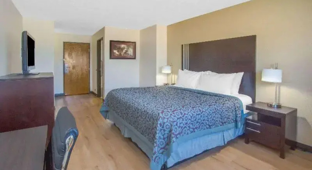 Номер Days Inn by Wyndham Le Roy/Bloomington Southeast