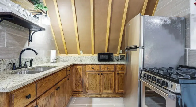 Апартаменты Lake Allatoona Area Studio w/ 2 Decks & Farm Views