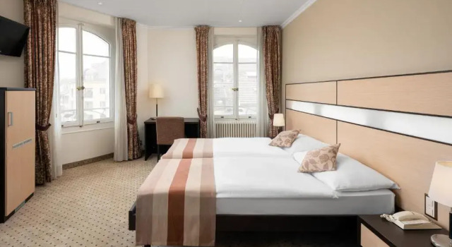 Полулюкс Hôtel des Alpes
