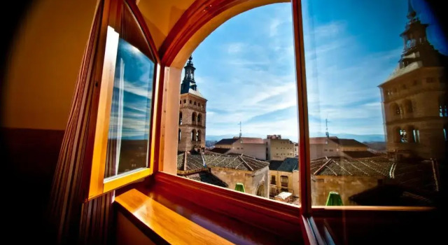 Полулюкс Hotel Condes de Castilla