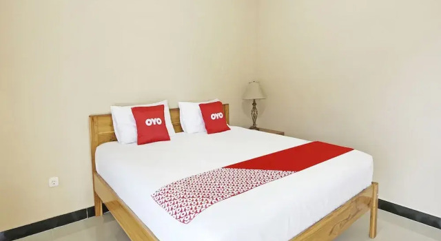 Двухместный номер Grand Collection O 91449 Griya Ampenan Residence