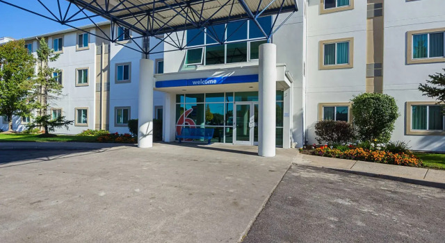 Motel 6 - Toronto East - Whitby, Rezerwuj Motel Whitby Durham Region