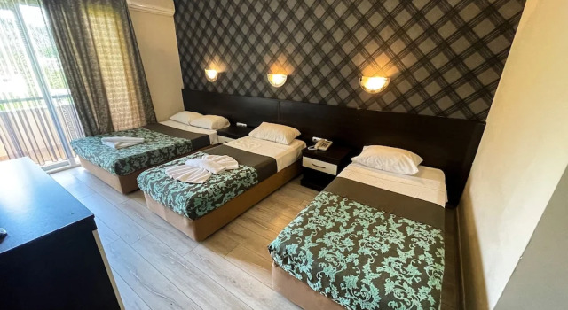 Castle Park Hotel