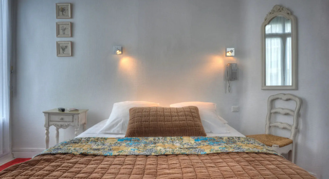 Hotel Le St Pierre, Забронировать Отель Отели в центре Ла-Боль с завтраком, отели в центре Ла-Боль с завтраком