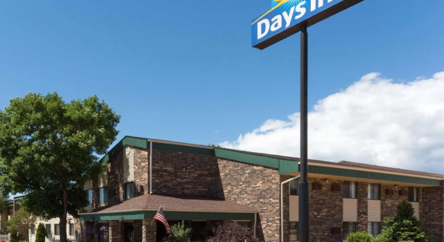 Номер Standard Days Inn by Wyndham Fort Collins