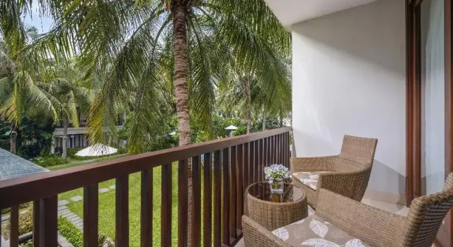 Двухместный номер Standard с балконом и с видом на сад Emerald Hoi An Riverside Resort