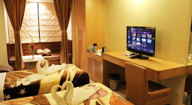 Mayur Residency