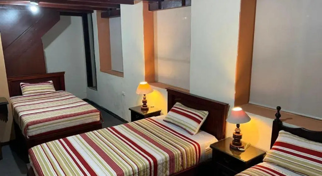 Трёхместный номер Standard Hostal Victoria- Quito