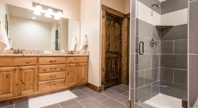 Floor to Ceiling Lake Views - Perfect Family Getaway, Забронировать Отель Гарден-Сити Юта